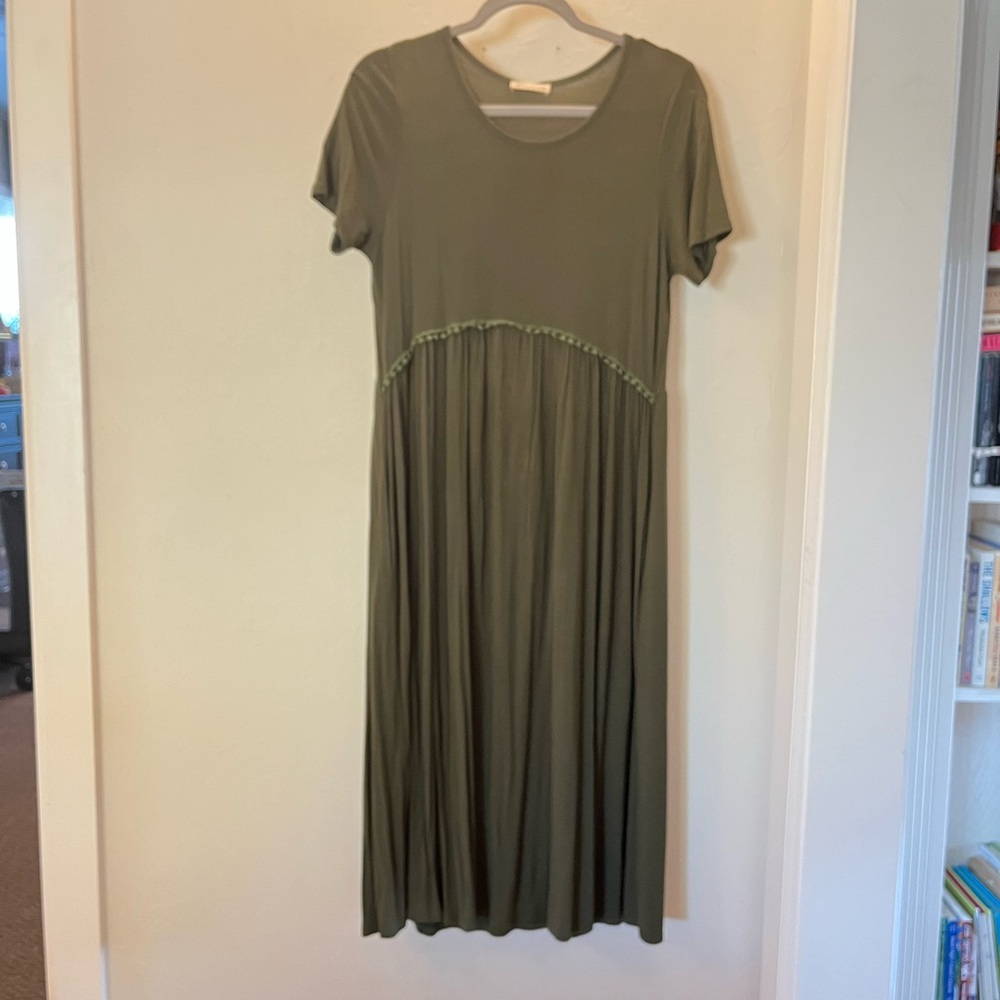 Tea & Rose T-Shirt Dress Size Medium